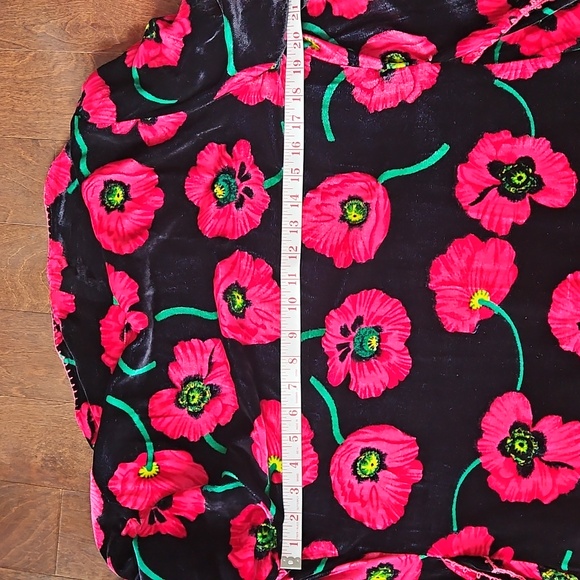 Velvet Duster - Picture 7 of 10